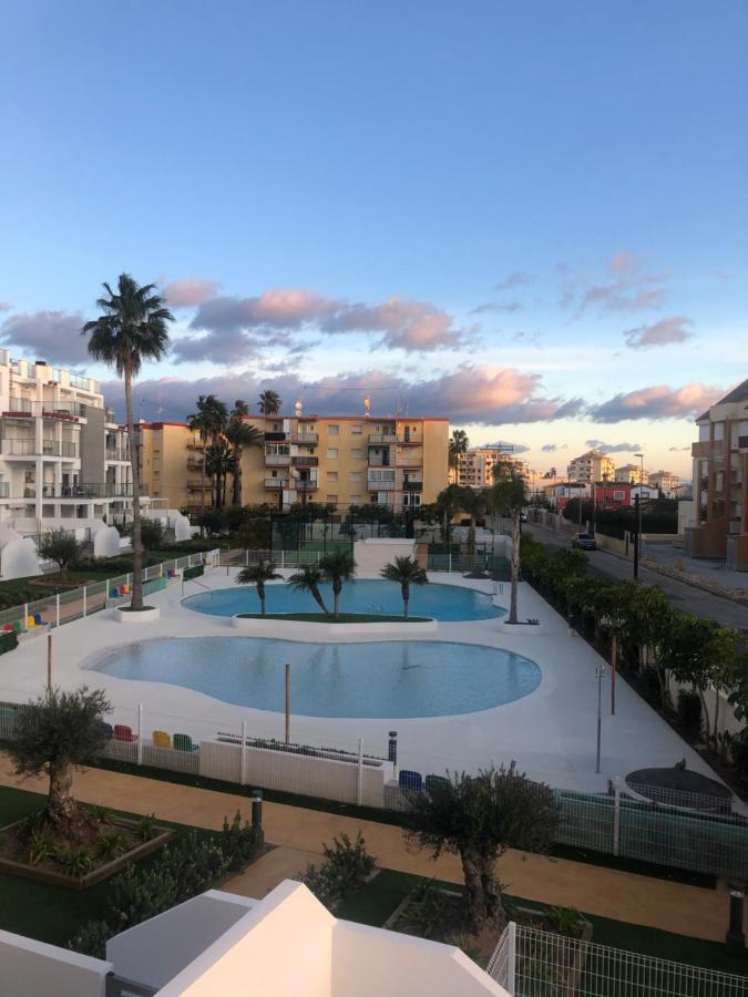 Sunny Apartment In Denia With Outdoor Swimming Pool And Garage Parking Place Included, 300M From The Sandy Beach Eksteriør bilde